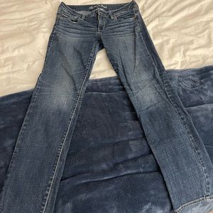 American Eagle Medium Wash Skinny Jeans - Size 10